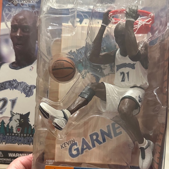 Kevin Garnett Action Figure - White and Blue - Picture 4 of 8